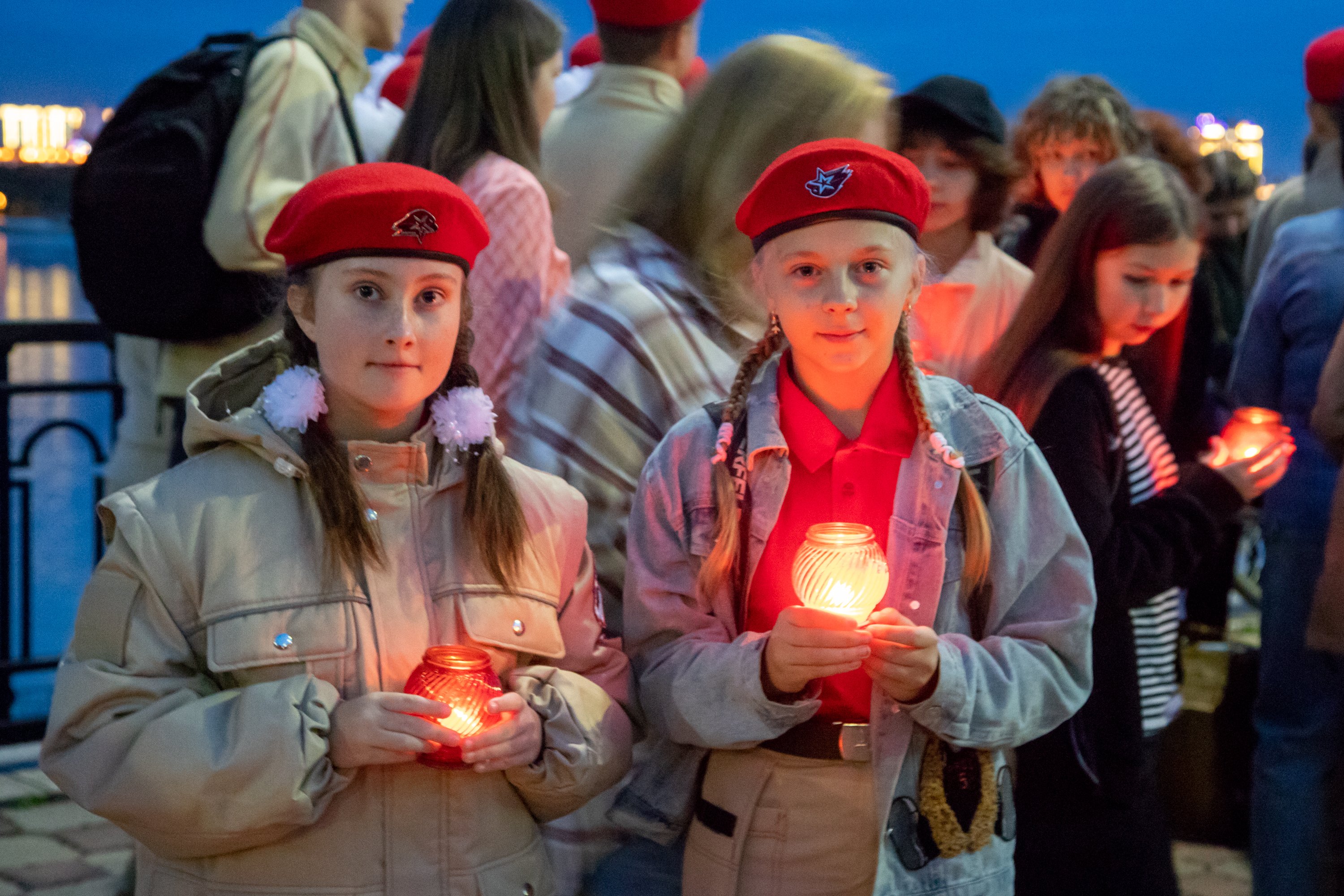 Благовещенцев приглашают поддержать флэшмоб «Свеча в окне»