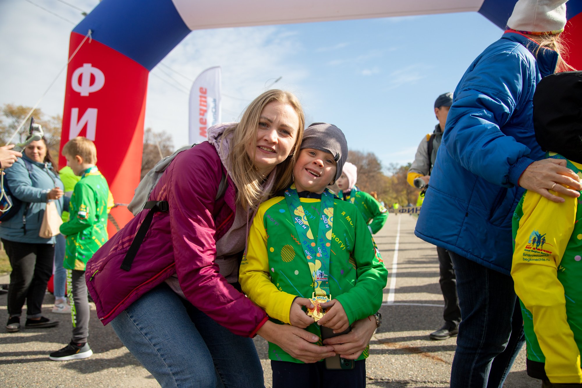 Сто юных благовещенцев с особенностями здоровья пробежали марафон