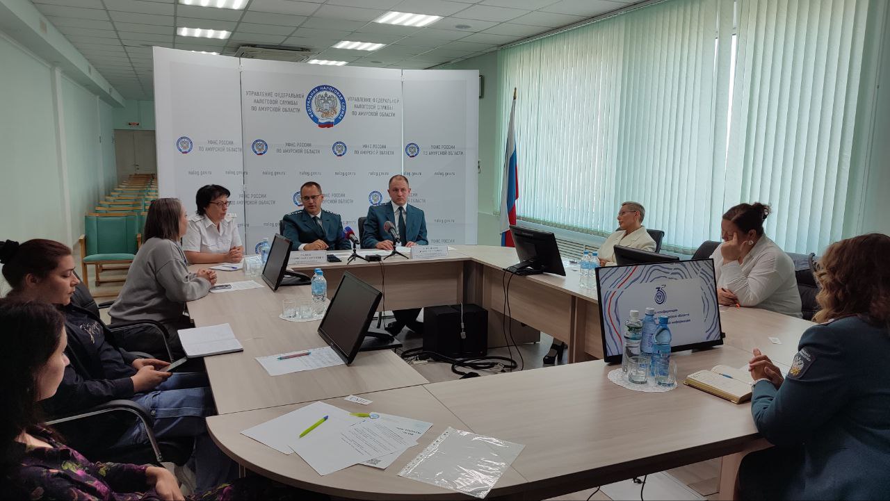 Благовещенцев предупредили о сроке уплаты налогов до 1 декабря