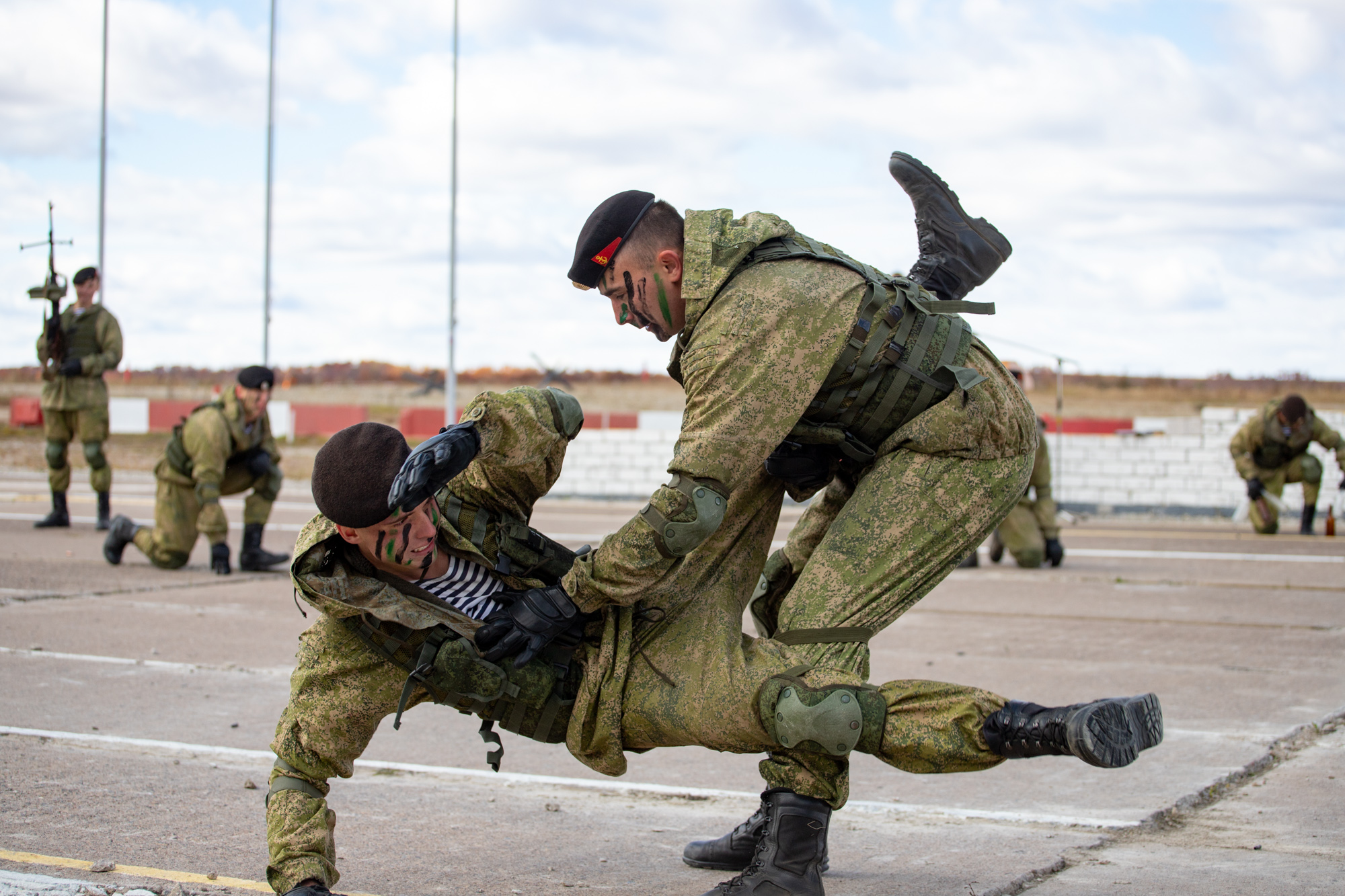 Благовещенцам рассказали, есть ли у контрактников льготы при поступлении в вузы