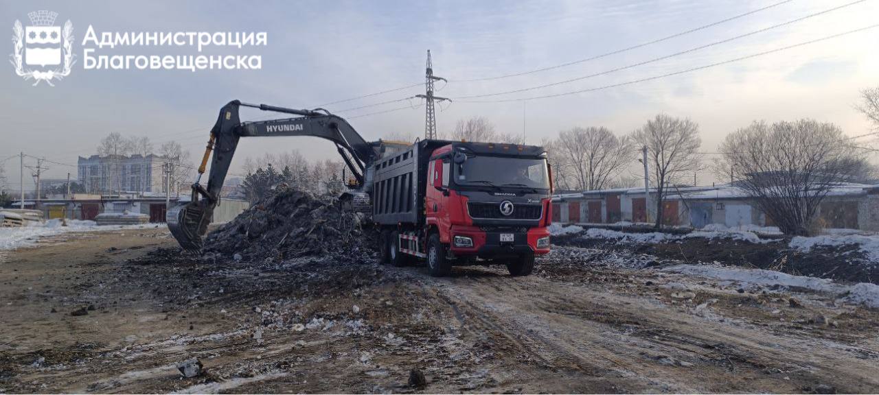 В Благовещенске расчистили почти 600 метров открытого русла Бурхановки 