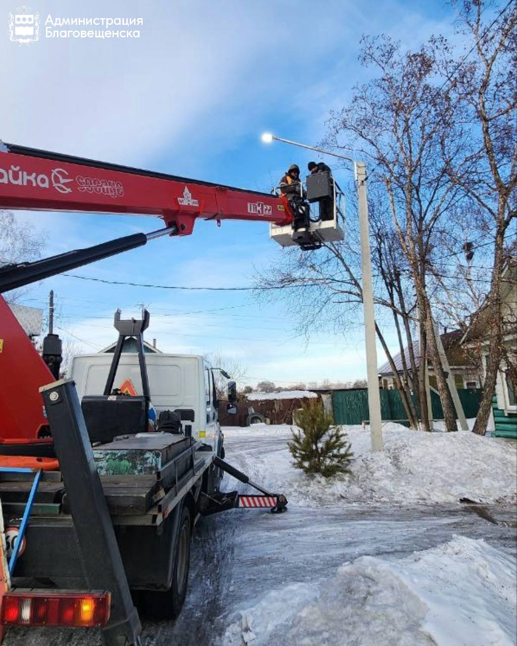 ГСТК приступил к плановой замене уличных светильников 