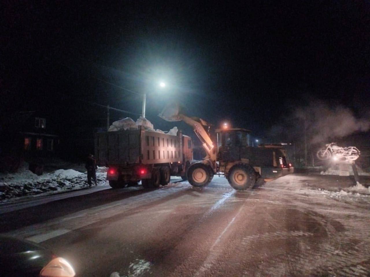 На каких магистралях Благовещенска трудились сотрудники ГСТК и спецтехника ночью?