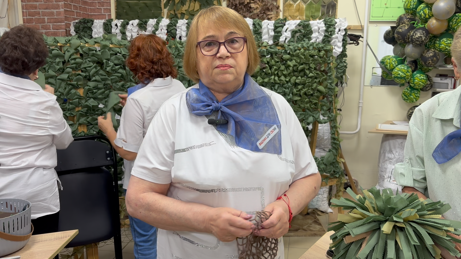Мастерицы благовещенской «Фабрики для СВОих» связали более 1000 нашлемников для бойцов