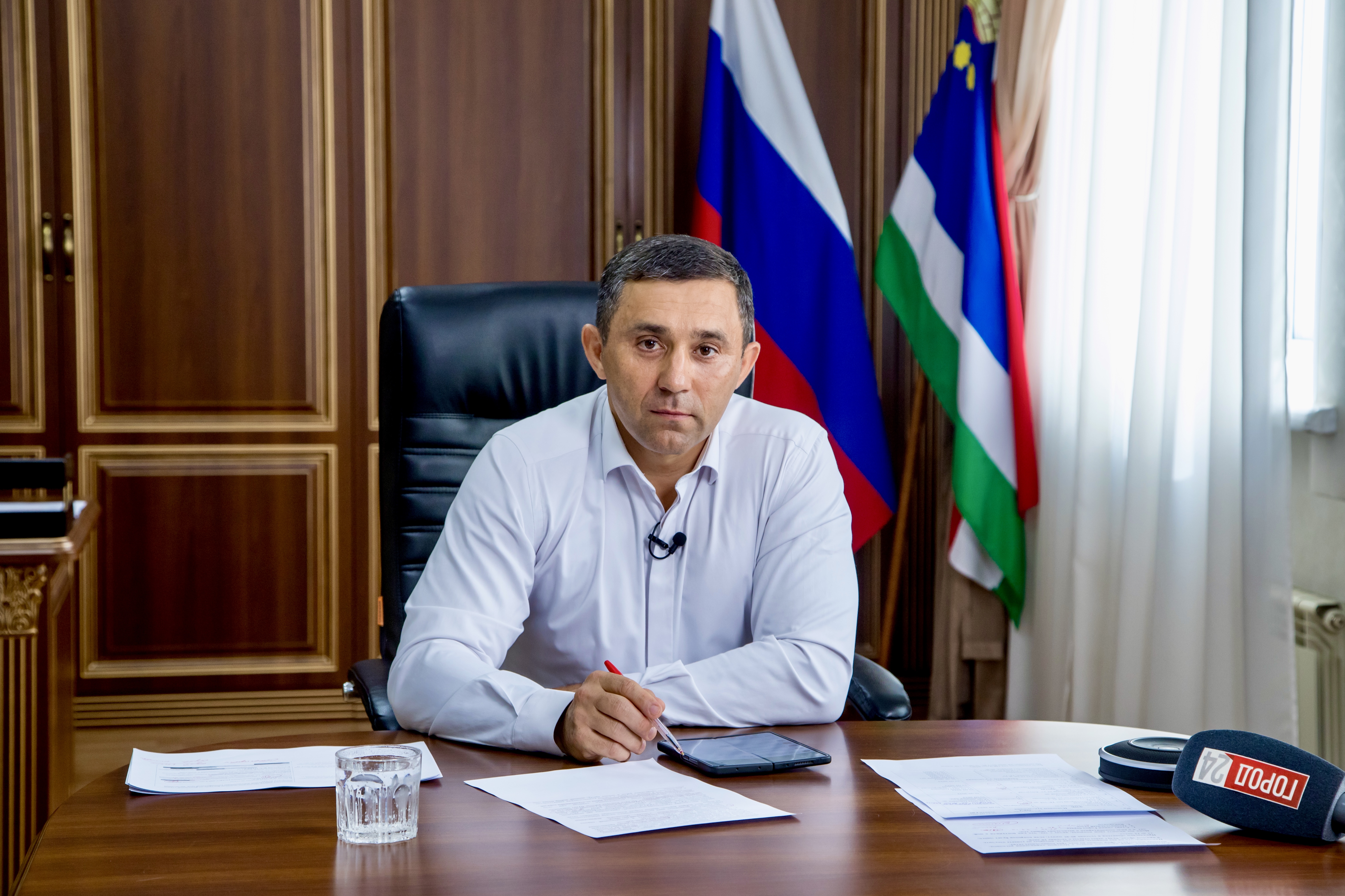 Больше 130 вопросов задали благовещенцы мэру Олегу Имамееву