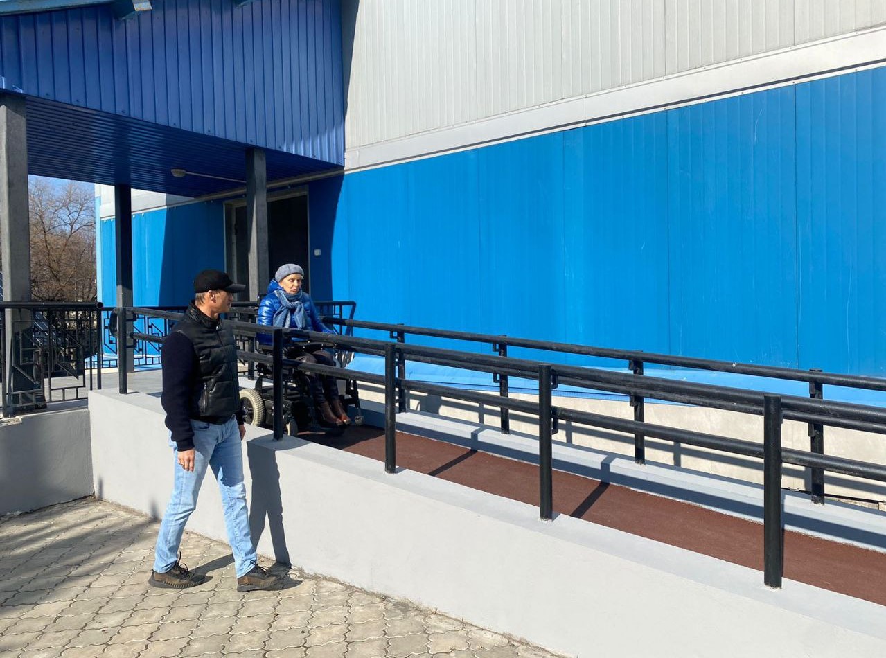 Спортивный комплекс "Юность" стал доступнее для маломобильных граждан