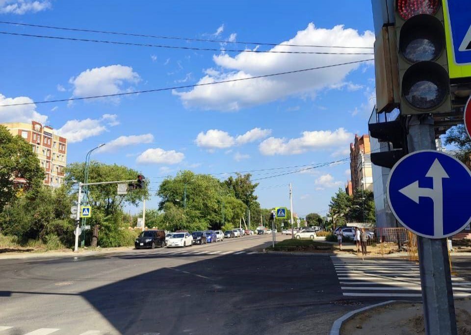 В Благовещенске возобновили движение на перекрёстке 50 лет Октября — Октябрьская 