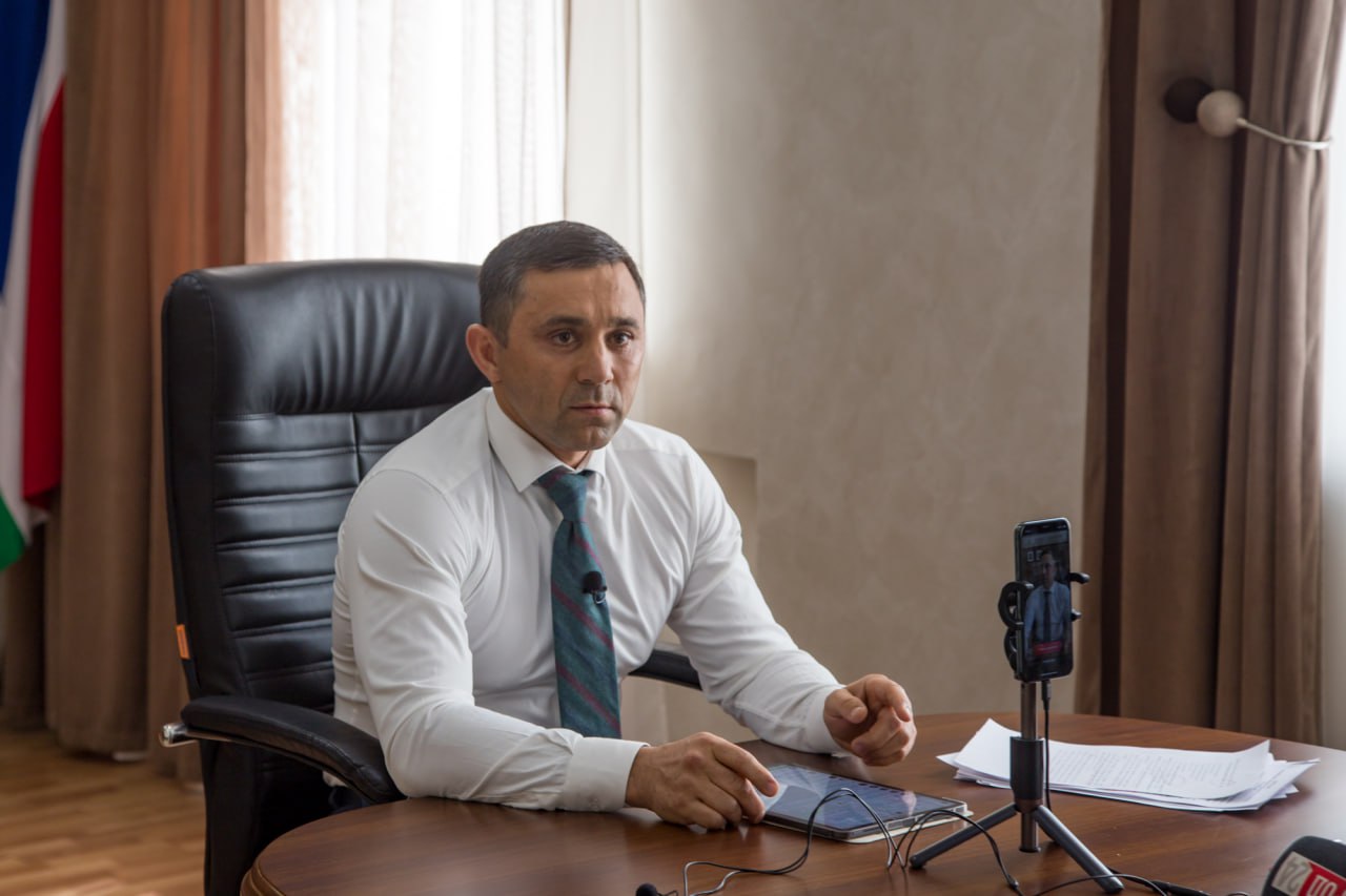 Подготовлены ответы на вопросы, поступившие мэру Благовещенска Олегу Имамееву в рамках прямого эфира 