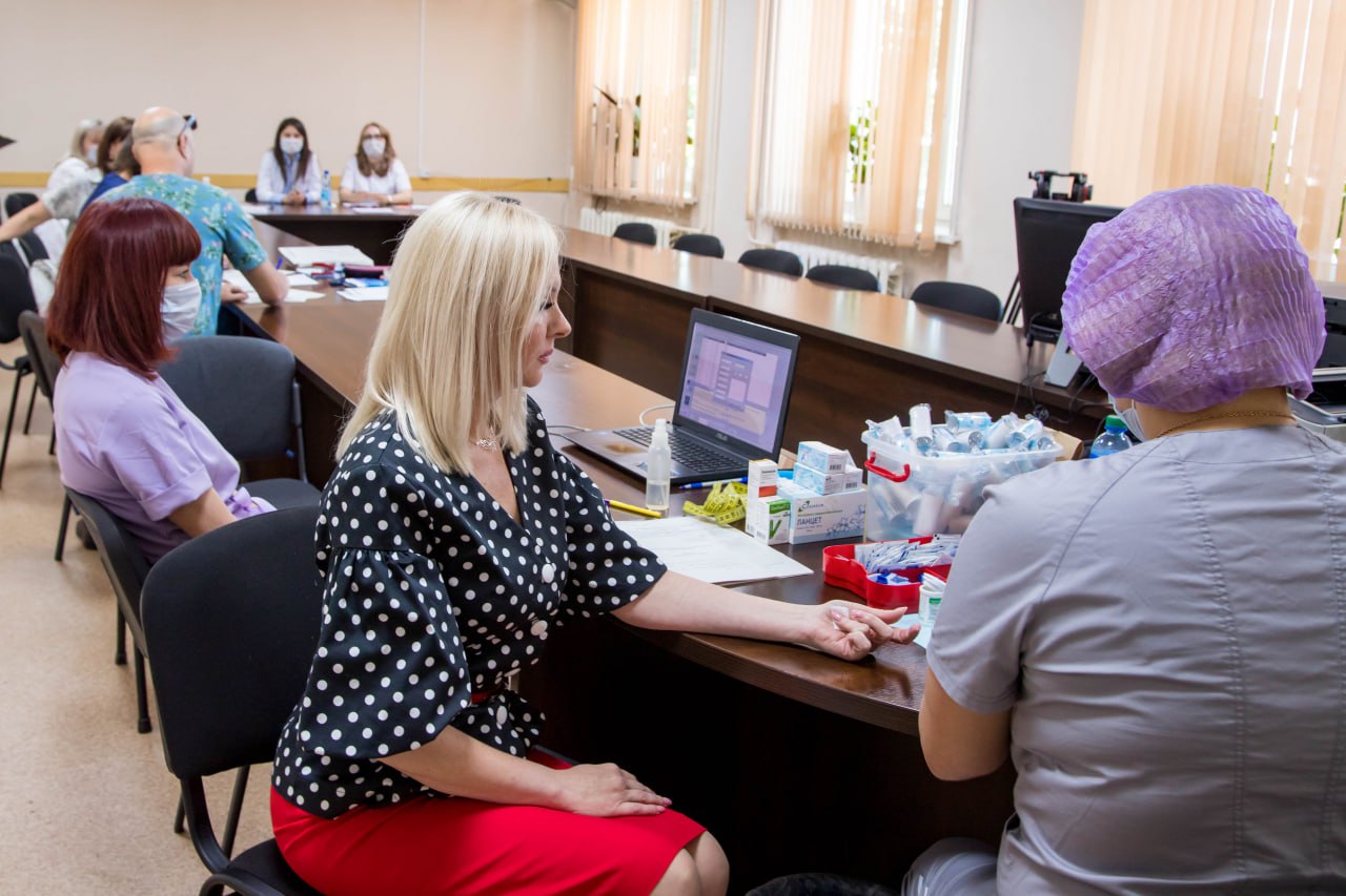 Сотрудники администрации Благовещенска коллективно укрепляют свое здоровье