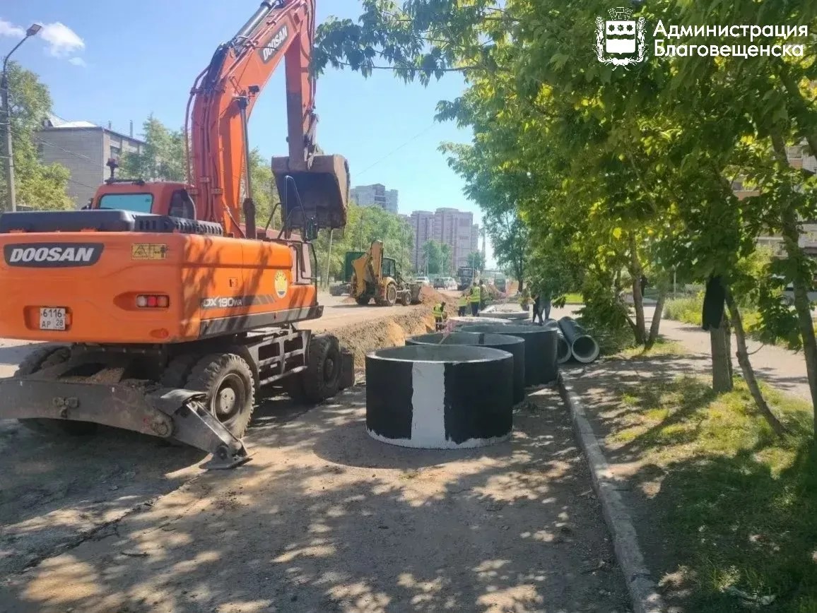В Благовещенске по президентскому нацпроекту ремонтируют сразу семь магистралей