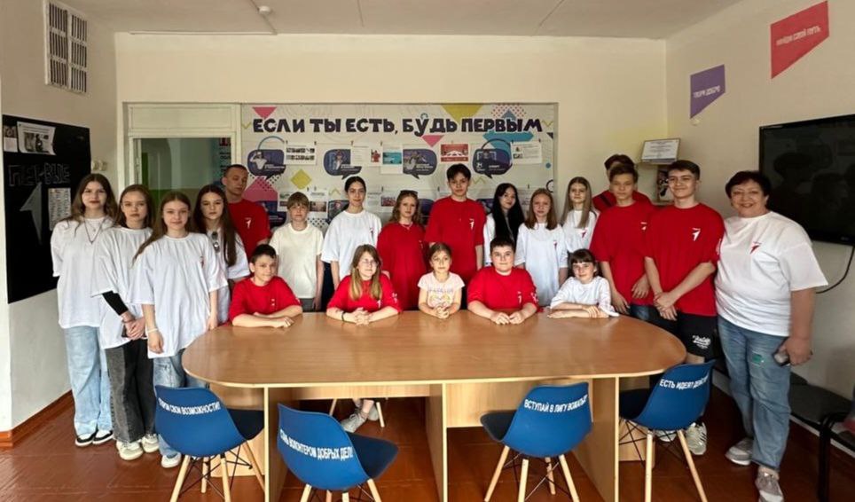 Активисты школы 28, выигравшие грант, запустили профильную смену "Первые в деле"