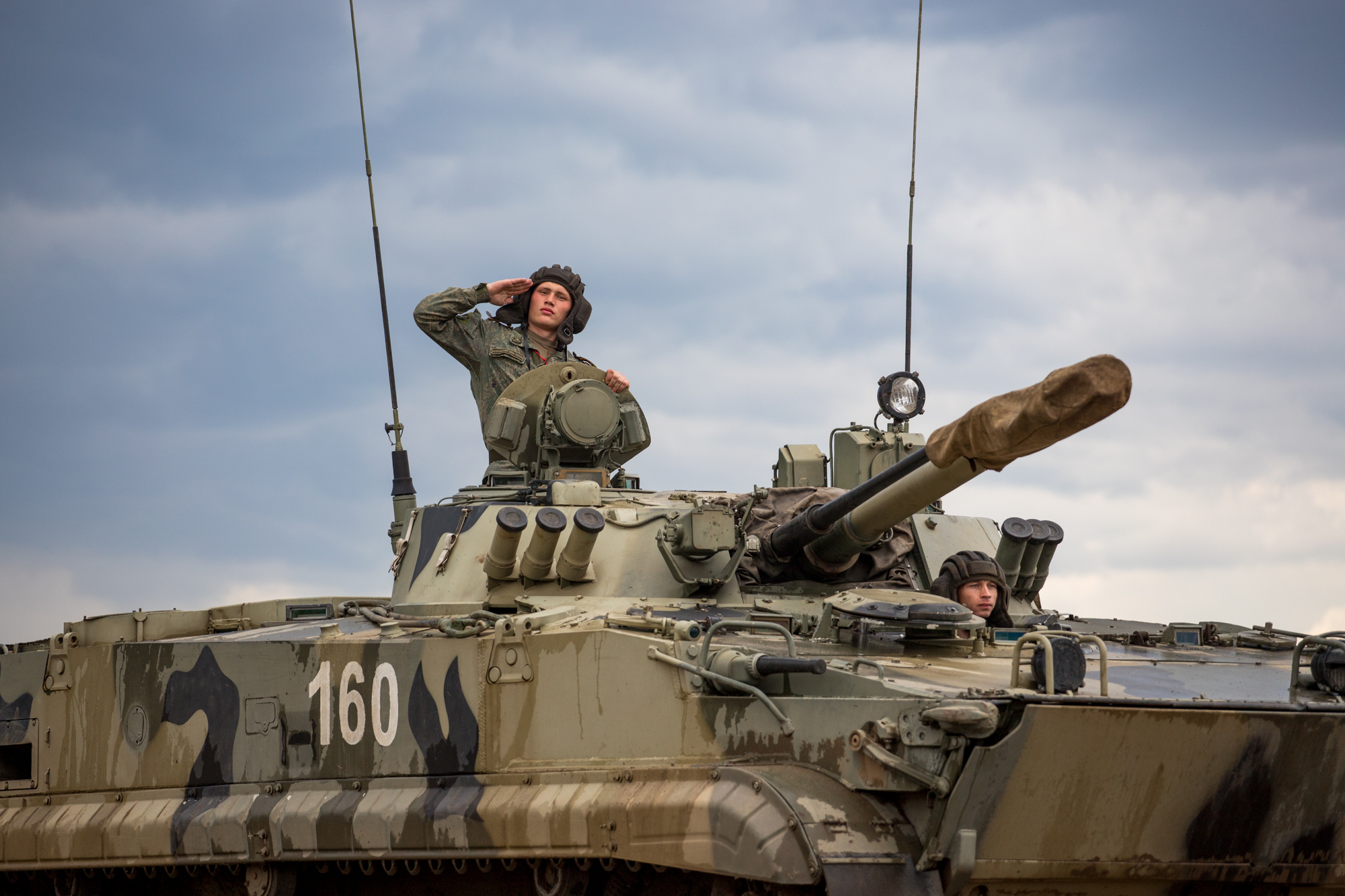 Можно ли заменить службу по призыву на службу по контракту? Отвечают в военкомате