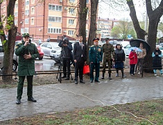 В Благовещенске во дворах ветеранов прошла акция "Поем двором"  