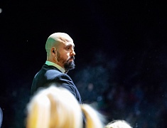 С днём рождения Благовещенск поздравили солист музыкального театра «Геликон-опера» Дмитрий Янковский и оркестр «АмурДжазБэнд»