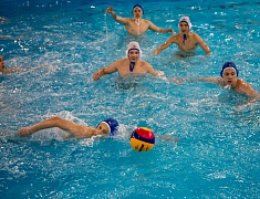 В Благовещенске впервые проходят соревнования по водному поло