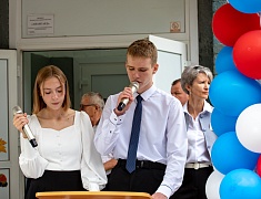 Мэр Города Олег Имамеев поздравил благовещенцев с днём знаний