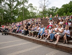 В Первомайском парке Благовещенска появилась шахматная площадка