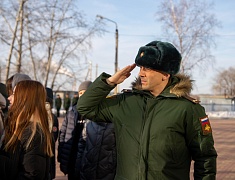 Мемориальную доску в память о герое СВО открыли в школе №10 Благовещенска