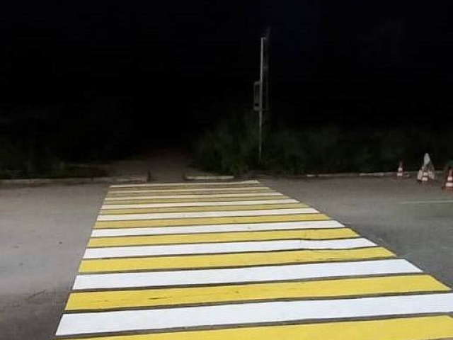 Новую «зебру» нанесли на пути к благовещенской школе 