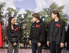 Специалисты управления по развитию потребительского рынка и услуг провели для десятиклассников конкурс КВН