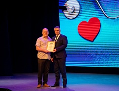 В Благовещенске медработников поздравили с профессиональным праздником