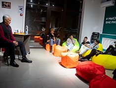 В Молодежном гараже расцвела «Крымская весна»