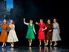 Благовещенские артисты исполнили патриотические песни на городском концерте