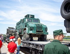 Благовещенск встретил уникальный агитпоезд Минобороны