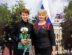  В Благовещенске чествовали работников бытового обслуживания населения