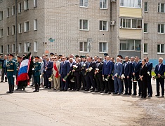 В Благовещенске прошли торжественные церемонии у памятников основателям города