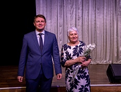 Знаки «50 лет Байкало-Амурской магистрали» вручили благовещенцам