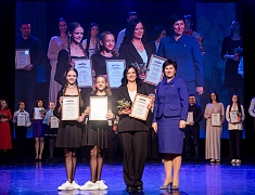 Более сорока одарённых детей получили премию мэра Благовещенска