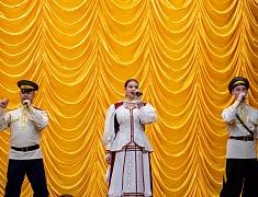 В Благовещенске в честь 84 дня рождения ДВОКУ личному составу вручили награды