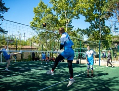 В селе Садовом Благовещенска открыли современную спортивную площадку