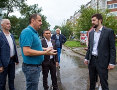 Мэр Олег Имамеев проехал в автобусе с представителями перевозчиков