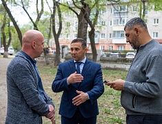 Мэр Благовещенска поручил завершить благоустройство сквера водников раньше срока