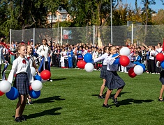 В Благовещенске открыли стадион Алексеевской гимназии