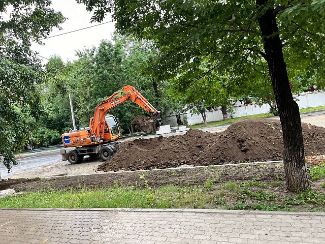 Автобусные остановки и новый асфальт: амурские дорожники работают на опережение 