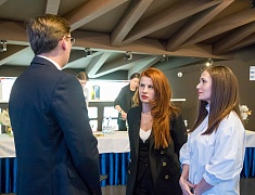 Мэр города Олег Имамеев подписал концессионное соглашение с инвестором на строительство новой школы на 1200 мест