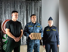 Победителей конкурса «Самый-самый снеговик» наградили в молодежном гараже