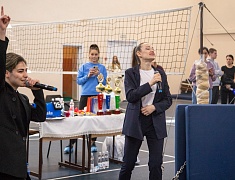 Сотрудники администрации Благовещенска, городской прокуратуры и депутаты сыграли в волейбол