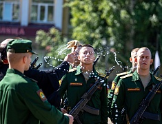 Благовещенские курсанты приняли воинскую присягу на плацу ДВОКУ