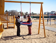 Мэр Олег Имамеев проконтролировал уборку благовещенских улиц и набережной 