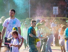 В Благовещенске прошёл семейный праздник «Город счастливых детей»