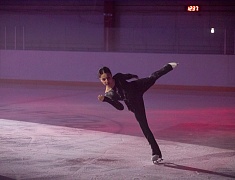 Юные благовещенские фигуристы представили программу «Помним сердцем», посвященную Дню Победы