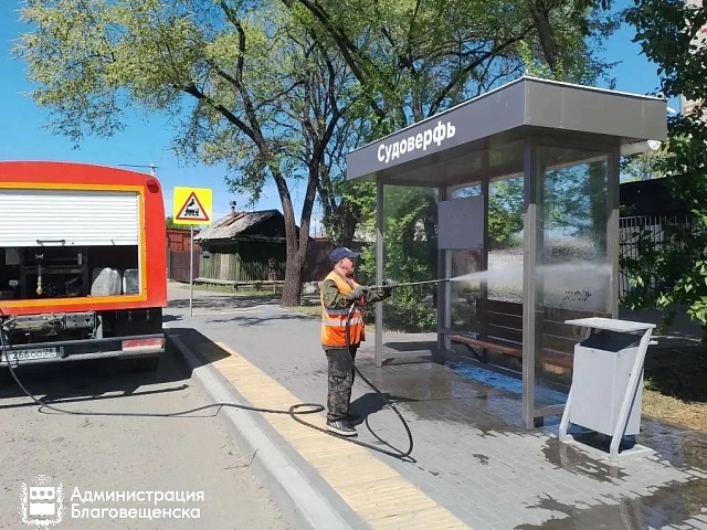 Около 700 тонн мусора с улиц города вывезли ГСТК с начала года