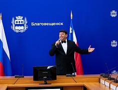 В Благовещенске работников торговли отметили Почетными грамотами