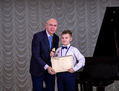 В Центральной детской школе искусств подвели итоги l Дальневосточного музыкального конкурса им. Марии Кнауф-Каминской в номинации «Фортепиано»