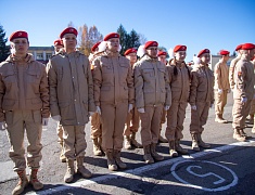 В Благовещенске юнармейцы соревнуются в военно-спортивной игре "Победа"