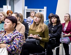 Московский писатель презентовал в Благовещенске книги про СВО